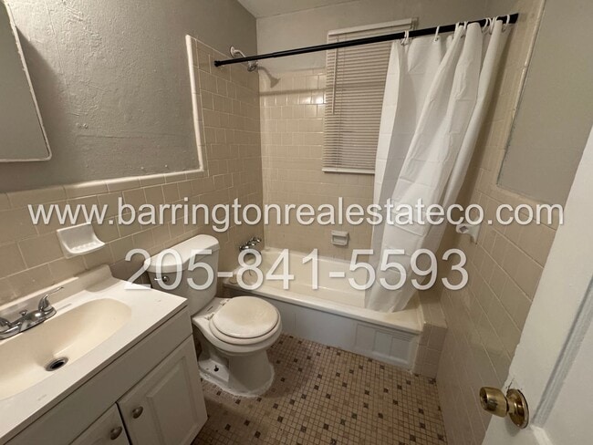 Building Photo - Midfield