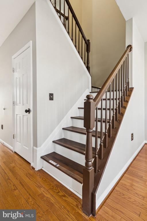 Building Photo - 120 Douglas Dr