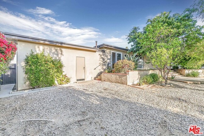 Building Photo - 3543 Scadlock Ln