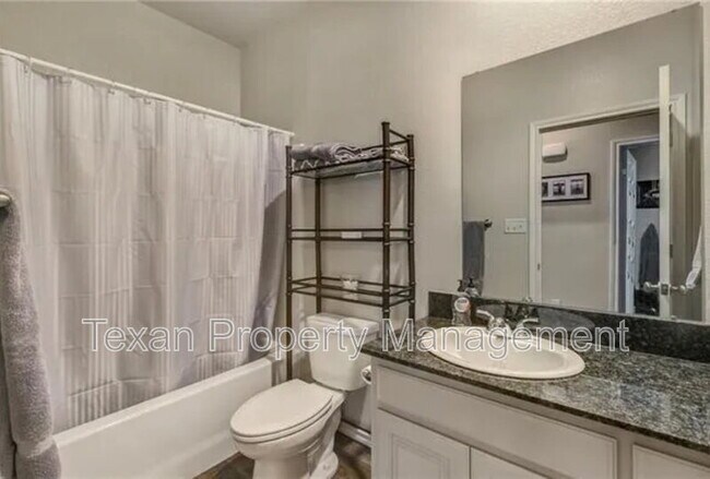 Building Photo - 3710 Mandy Dr