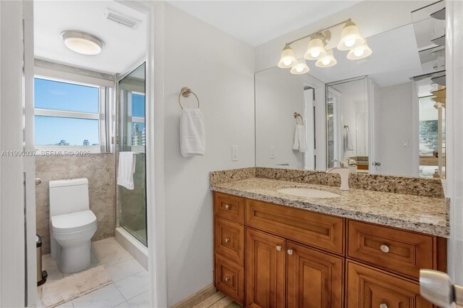 Building Photo - 245 18th St