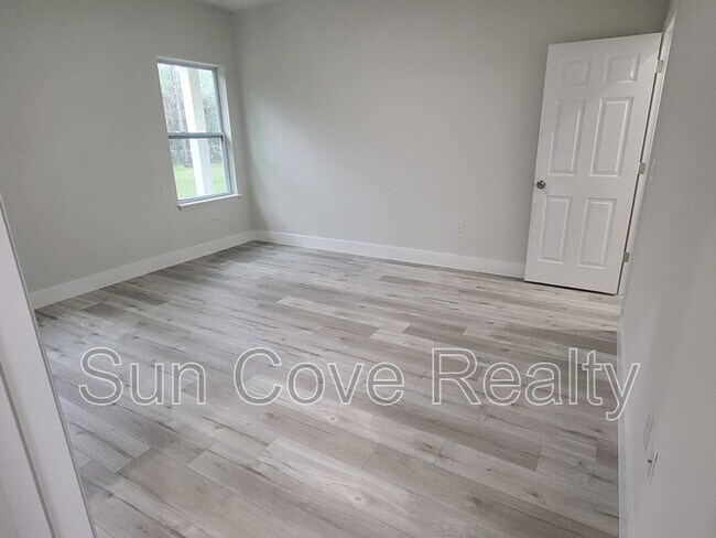 Building Photo - 1604 W Gainsboro Ln