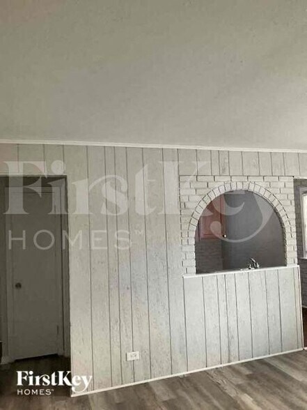 Building Photo - 16865 Bulger Ave