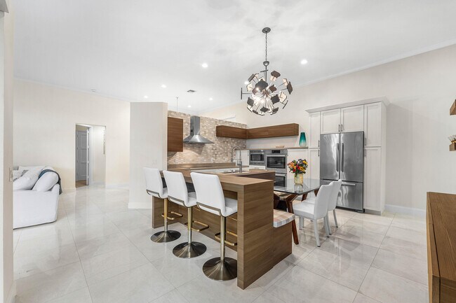 Building Photo - 6673 NW 24th Terrace