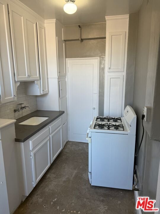 Building Photo - 5217 Hollywood Blvd