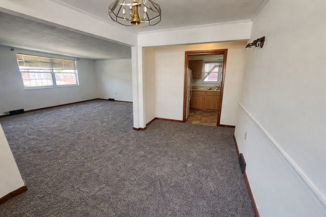 Building Photo - 21 Chalfonte Ave