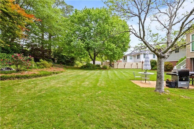 Building Photo - Charming Northside Opelika Home w/ Basement