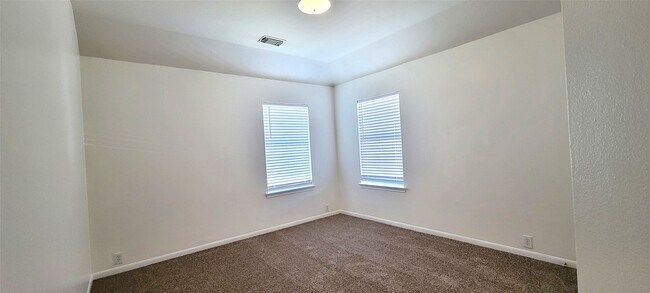 Building Photo - 8801 Sun Haven Ln