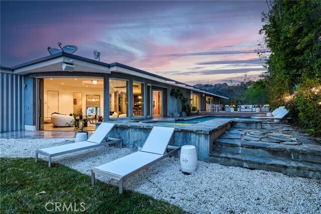 Building Photo - 2744 Cardwell Pl