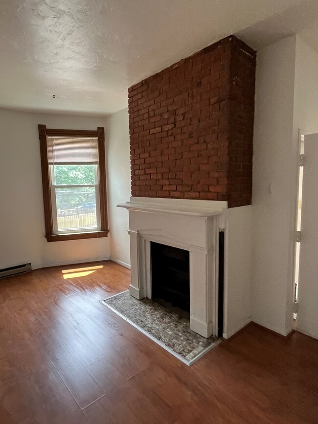 Building Photo - 209 Western Ave