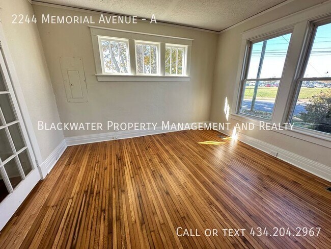 Building Photo - 2244 Memorial Ave