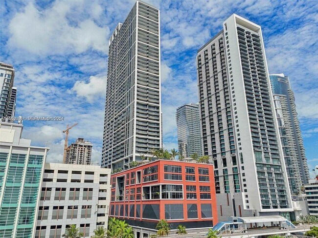 Building Photo - 159 NE 6th St