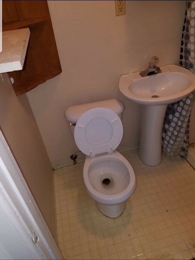 Building Photo - 340 S Ohio St