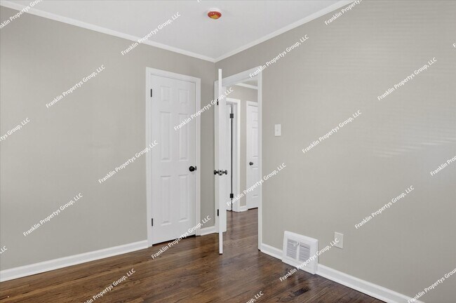 Building Photo - Fully Renovated 3-Bedroom Brick Bungalow in Detroit, 48235
