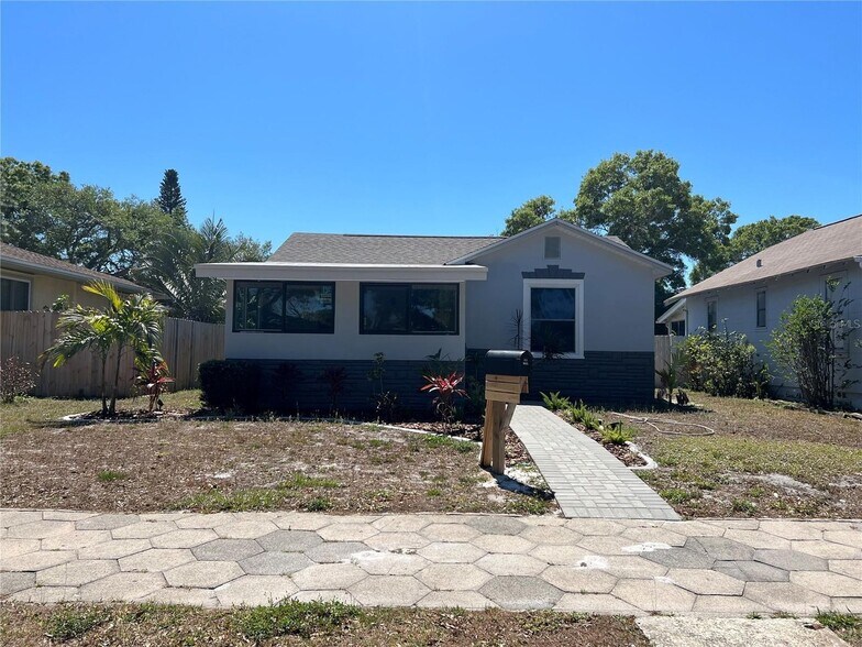 Front of the house - 4520 Burlington Ave N