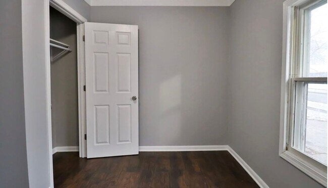 Building Photo - Charming 4-Bedroom Ranch in Sauk Village