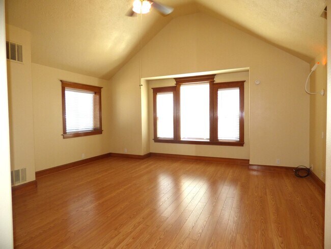 Building Photo - 4465 Countryside Ct NE