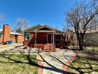 Building Photo - Cozy 2-Bed Downstairs Duplex, Close to CSU Campus