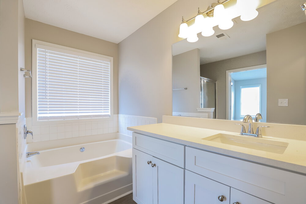 Building Photo - 5855 Meadowfield Trace