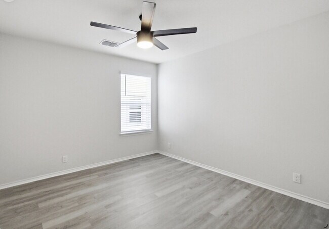 Building Photo - 6407 Kendall Cv