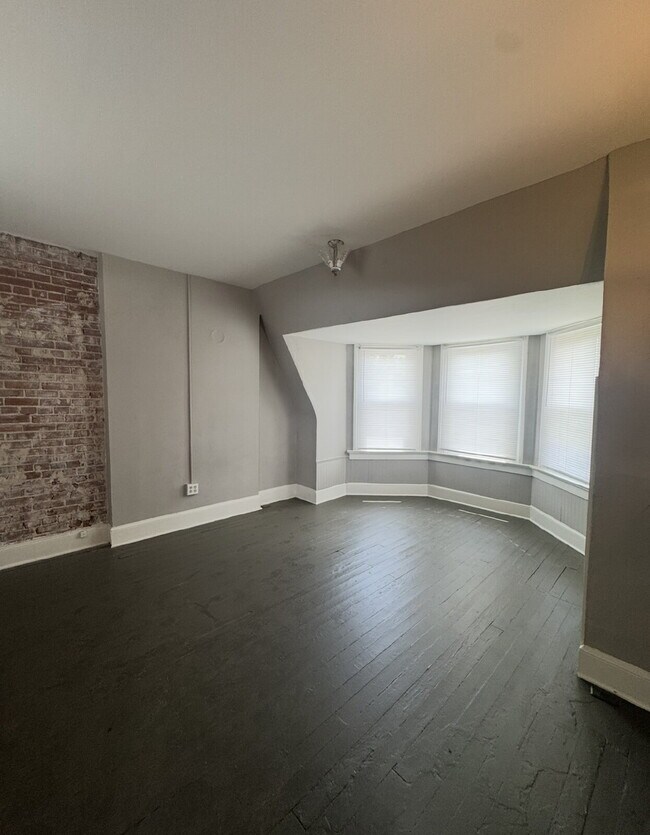 Building Photo - Heart of Tower Grove East