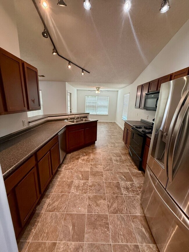 Building Photo - 118 Whirlwind Way