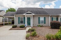 Building Photo - 2016 Caton Dr