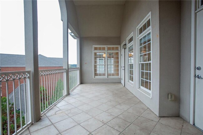 Building Photo - 50 Biscayne Dr NW