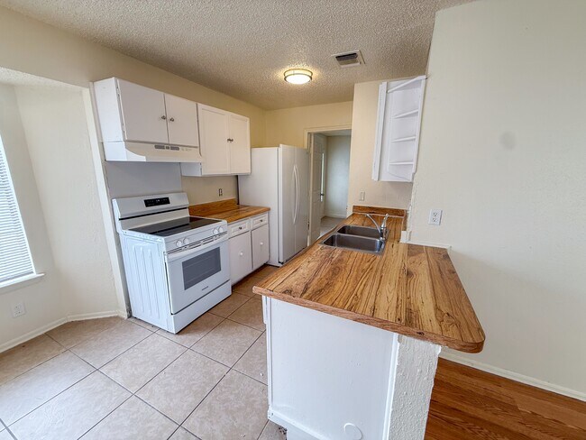 Building Photo - 4047 Indian Sunrise