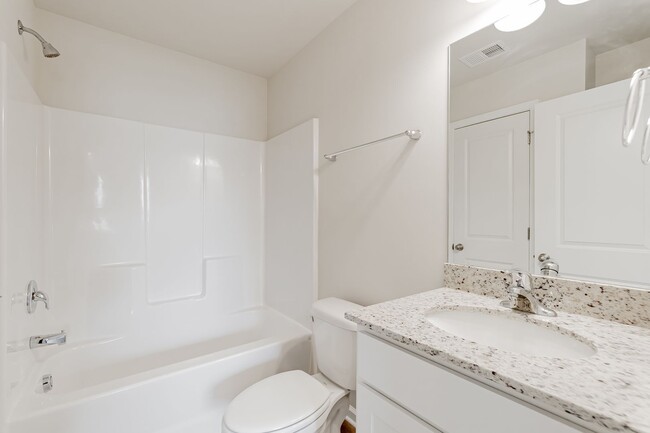 Building Photo - Gorgeous 4-Bedroom Home in Boulder Ridge –...