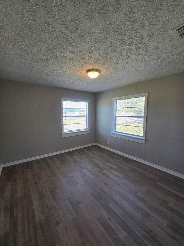 Building Photo - 1129 Melson Ave