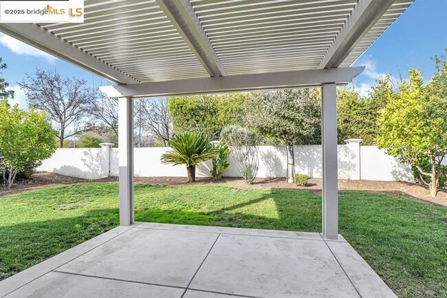 Building Photo - 935 Centennial Dr