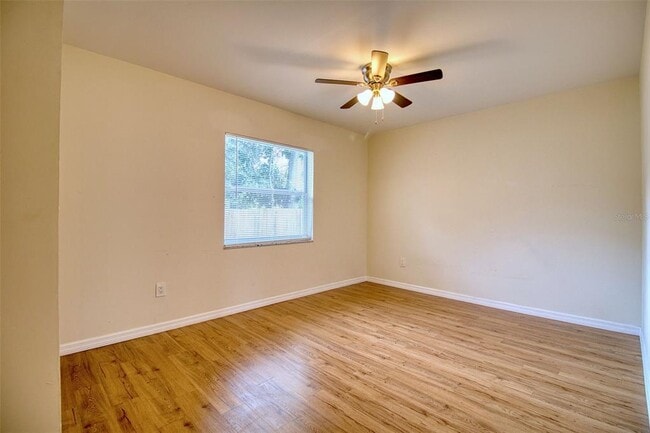 Building Photo - 555 54th St N