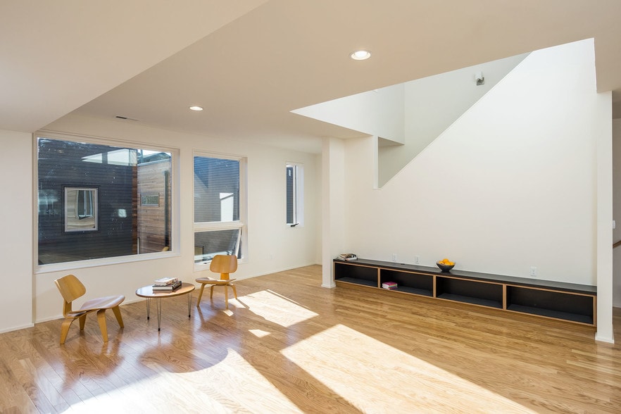 Main living area - 2457 SE Ankeny St