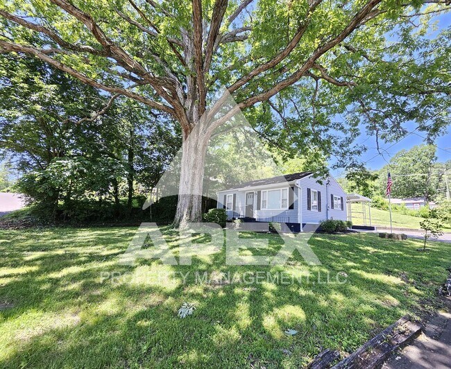 Building Photo - Craftsman Style 2 Bd 1- Ba Single Family H...