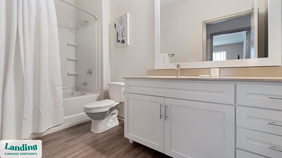 Building Photo - 900 E Six Forks Rd