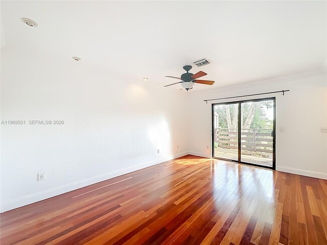 Building Photo - 2133 N 14th Ave