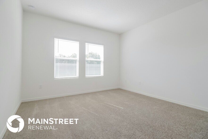 Building Photo - 120 Hidden Lk Lp