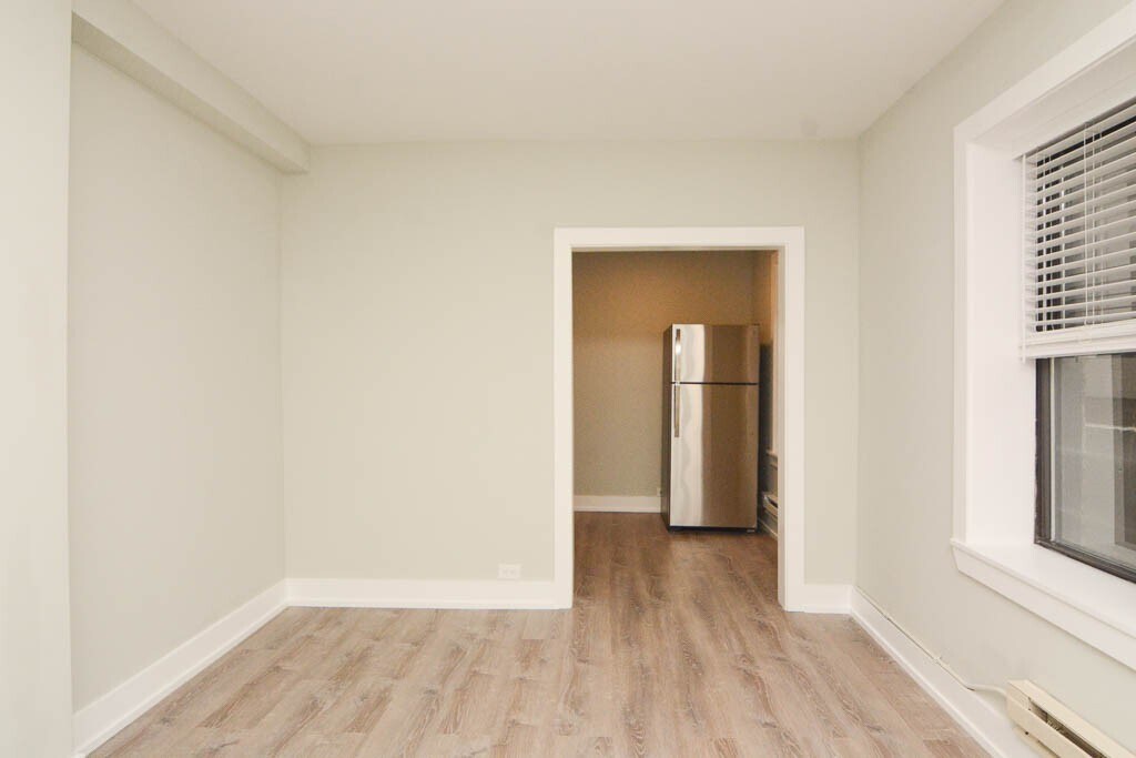 Building Photo - 1352 N Dearborn St