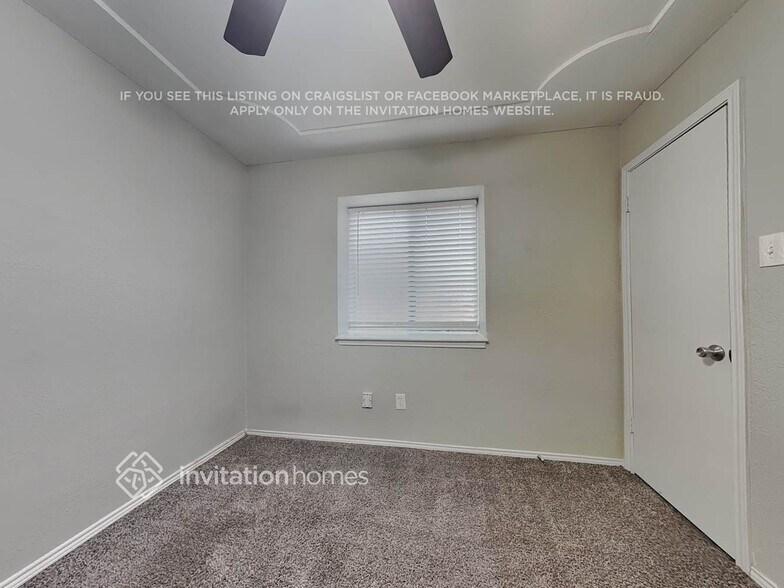 Building Photo - 717 Lynne Ln