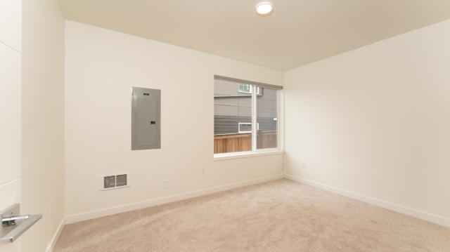 Building Photo - 2 bedroom in Seattle WA 98118