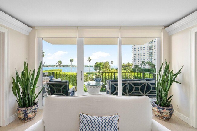 Building Photo - 1701 S Flagler Dr