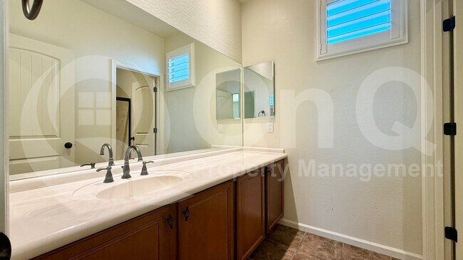 Building Photo - 7761 W Adam Ave