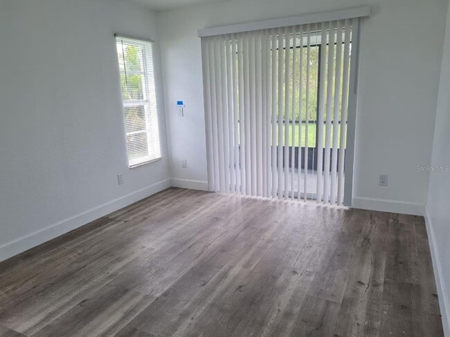 Building Photo - 25892 Aysen Dr