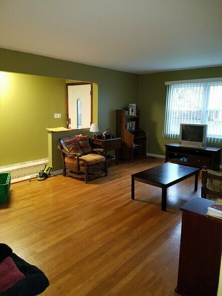 Building Photo - 2853 Chesfield Dr