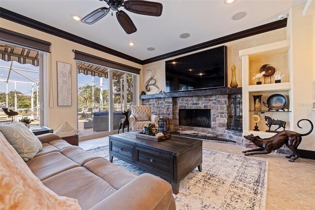 Building Photo - 3931 Pompano Dr SE