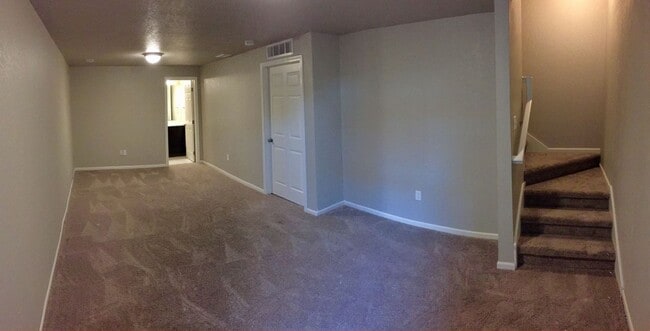 Building Photo - Spacious 3 bedroom, 3.5 bathroom Condo For Rent!