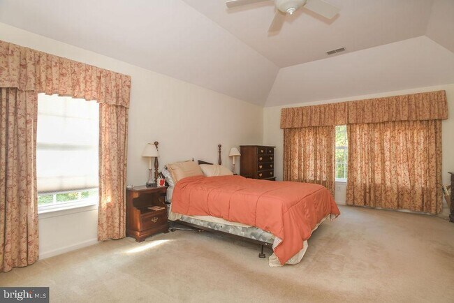 Building Photo - 205 Dangina Dr