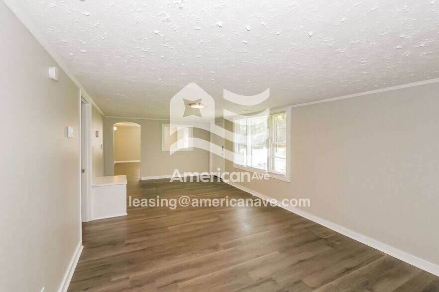 Building Photo - 1116 Lovely Ln