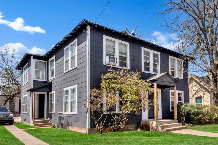 Building Photo - 305 N Robinson St